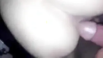 Follada amateur a pelo con daddy de polla grande y chico joven