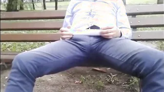 Daddy gets hard outdoors in amateur solo session