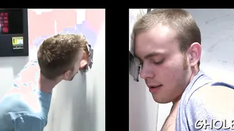 Twink dá boquete ansioso através de um gloryhole