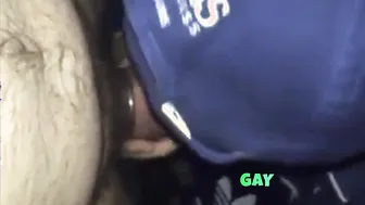 Twink é fodido sem camisinha por grupo de homens em parque de londres
