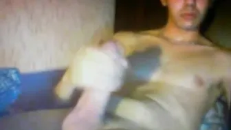 Stallone turco com pau grande se masturba na webcam