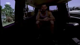 взрослый гетеро-мужчина подобран и трахнут без резинки волосатым ме...