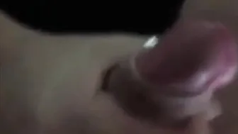 Travesti amateur es follado y corre fuerte