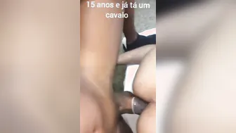 Adolescents amateurs noirs baisent et jouissent dans un anal fait m...