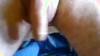 爸爸撸粗屌并猛烈射精