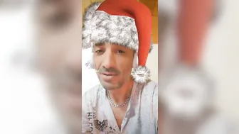 Sexo oral amador gay solo e brincadeira sexual