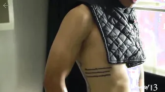 Twink thaïlandais fait une pipe lente et sensuelle en hd