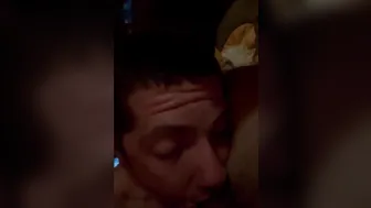 डैडी को हार्डकोर ब्लोजॉब सीन में डीपथ्रोट किया जाता है