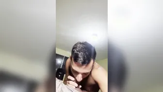 Negro fode forte twink branco depois da boate