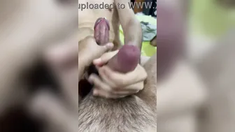 مص زب مثلي هاوي مع زميل الغرفة الممحون في فيديو منزلي hd