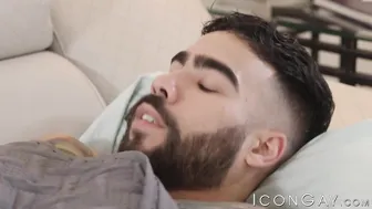 Papi suave é fodido forte pelo seu médico colby tucker