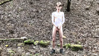 Primera vez probando una paja dominante con un chico amateur