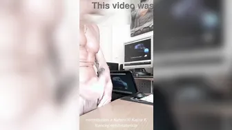 Paja amateur con juego anal y tributo de semen