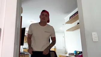 Erick y amigos tienen un trío gay hardcore con anal y mamadas
