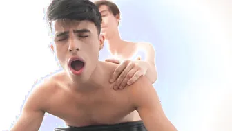Eros garcia y khai victor follando a pelo entre bastidores
