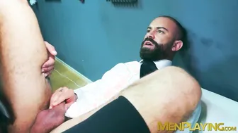 Bruno max monta la polla dura de sir peter en trajes