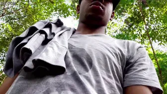 Follada anal al aire libre de un joven keniano en nairobi