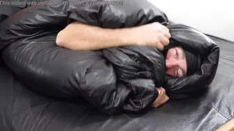 Jovencito gay follado analmente en hd