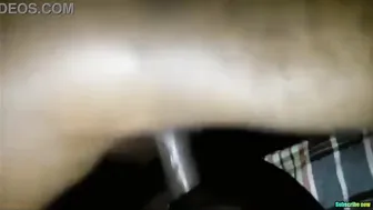 فتى هندي نحيف يتلقى نيك شرجي قاسٍ من زب ديسي كبير