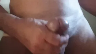 Abuelo bareback a jovencito con su gran polla gruesa sin condón