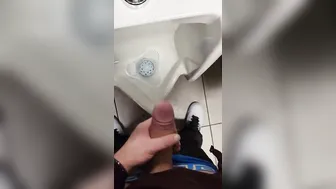 Johnholmesjunior shoots a massive cum load in busy vancouver public...