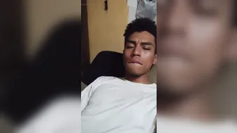Oso mexicano maduro se masturba después del trabajo en solitario ca...