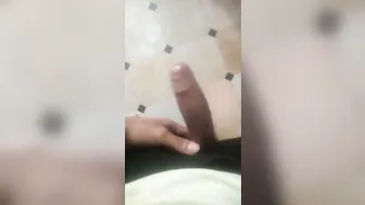 Orgía de jovencitos en la oficina con mamadas de verga grande y cre...