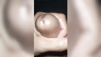 印度男子独自撸着他的粗屌