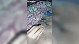 Amador tenta não gozar durante uma punheta solo
