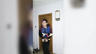 Solo guy pisses himself in bathroom while waiting for shower