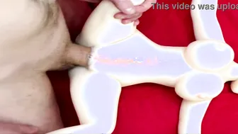 Twink con gran culo y nalgas grandes recibe dura follada anal de po...
