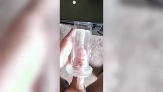 Papa verbal se masturbe avec un fleshlight et une pompe à bite