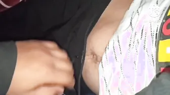 好奇的直男朋友让我抚摸他的巨大怪物鸡巴