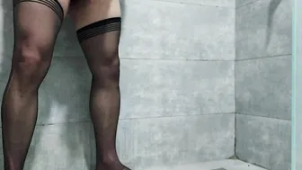 Jovem amador fodido sem camisinha por homem mais velho com pau pret...