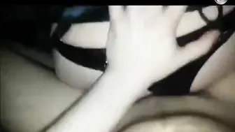 Travesti amateur follado a pelo en su tanga favorito