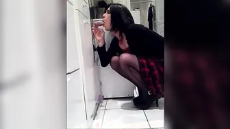 Amateur twink crossdresser practices blowjob on butt plug and dildo