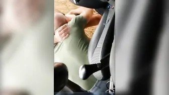Papi maduro casado recibe mamada al aire libre en el campo