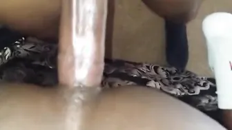अमेचर लड़का बेयरबैक एनल के बाद बड़े काले लंड पर झड़ता है