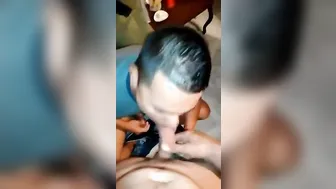 Hunk latin se fait traire par une pipe d'ours amateur