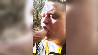 Hunk musculoso se la chupan en la playa