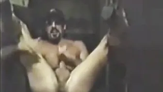 Papá sureño sucio hablando guarro se dedea y se corre fuerte