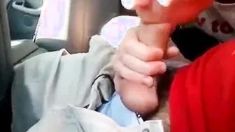 业余后座口交并吞精