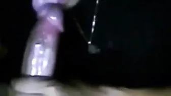 Twink se autochupa su enorme polla y se traga su leche