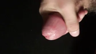 Close-up hd do pau pulsando de um twink com final cremoso