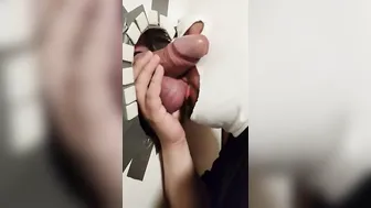 Amador boquete no glory hole e anal com pica grande